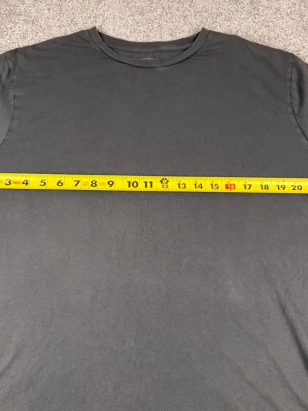 J. Crew Broken In Crew Neck Long Sleeve Light Weight Gray T-Shirt Men's Large